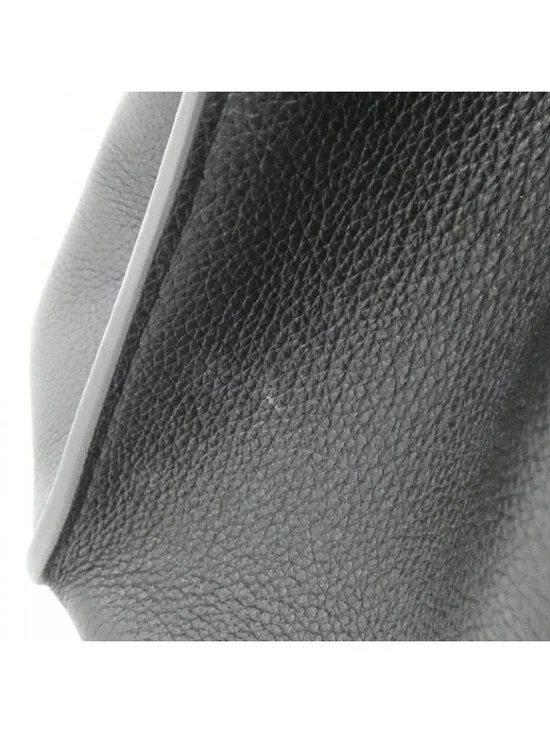 Louis Vuitton Lockme Bag - Picture 7 of 9